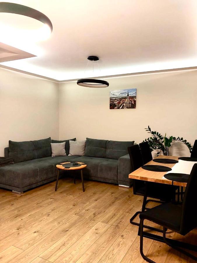 Apartament Sajowy Z Miejscem Postojowym W Garazu Podziemnym Daire Stary Toruń Dış mekan fotoğraf